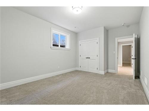 391 Patricia Drive, Burlington, ON - Indoor Photo Showing Other Room