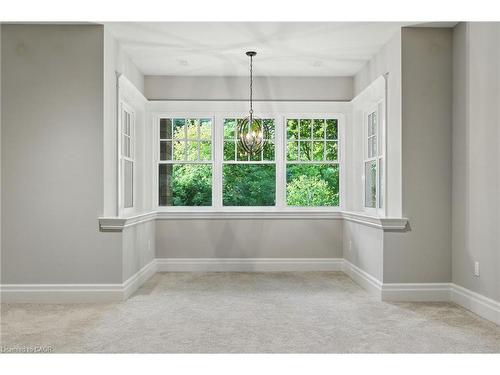 391 Patricia Drive, Burlington, ON - Indoor Photo Showing Other Room