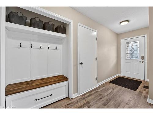 90 Sandra Crescent, Grimsby, ON - Indoor Photo Showing Other Room