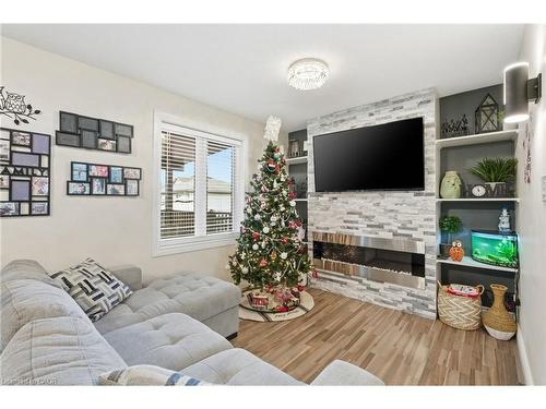 48 Alderson Drive, Cambridge, ON - Indoor Photo Showing Living Room With Fireplace