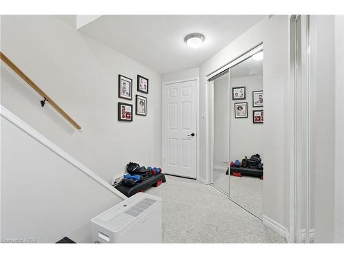 48 Alderson Drive, Cambridge, ON - Indoor Photo Showing Other Room