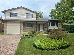 4 Mississauga Road  St. Catharines, ON L2N 3K2