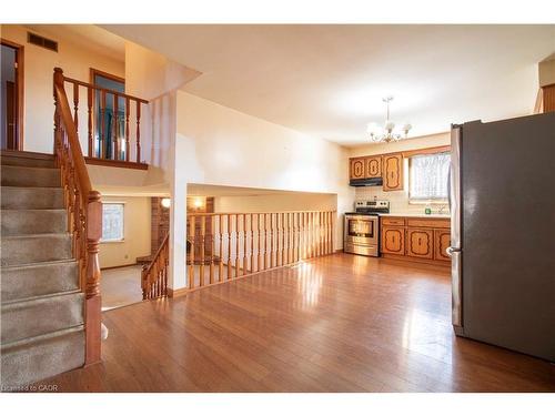 271 Greencedar Drive, Hamilton, ON - Indoor Photo Showing Other Room