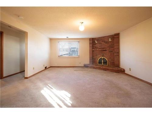 271 Greencedar Drive, Hamilton, ON - Indoor Photo Showing Other Room