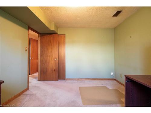 271 Greencedar Drive, Hamilton, ON - Indoor Photo Showing Other Room