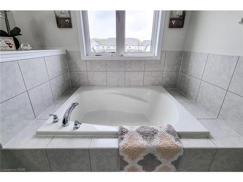 76 Mcallistar Drive, Binbrook, ON - Indoor Photo Showing Bathroom