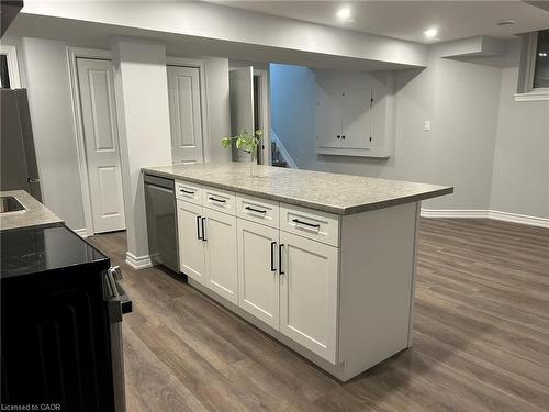 Basement-122 Clare Avenue, Welland, ON - Indoor Photo Showing Kitchen