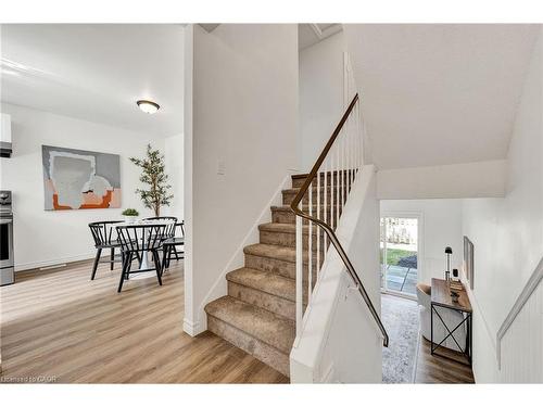 A-314 Bluevale Street N, Waterloo, ON - Indoor Photo Showing Other Room