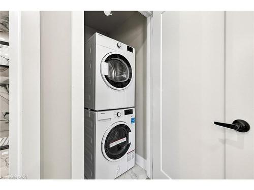 26 Martin Road, Hamilton, ON - Indoor Photo Showing Laundry Room