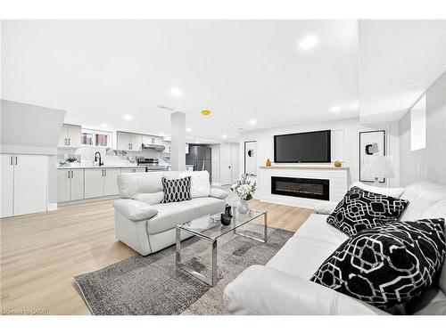 26 Martin Road, Hamilton, ON - Indoor Photo Showing Living Room With Fireplace
