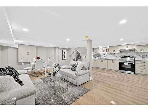 26 Martin Road, Hamilton, ON - Indoor Photo Showing Other Room