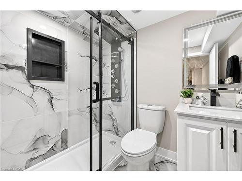 26 Martin Road, Hamilton, ON - Indoor Photo Showing Bathroom