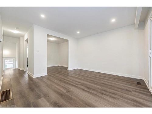 59 Woodman Drive, Hamilton, ON - Indoor Photo Showing Other Room