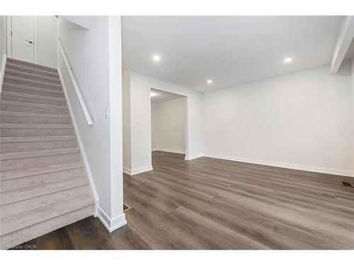 59 Woodman Drive, Hamilton, ON - Indoor Photo Showing Other Room
