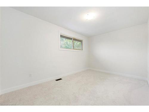 59 Woodman Drive, Hamilton, ON - Indoor Photo Showing Other Room