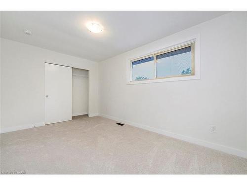 59 Woodman Drive, Hamilton, ON - Indoor Photo Showing Other Room