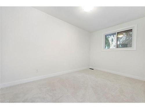 59 Woodman Drive, Hamilton, ON - Indoor Photo Showing Other Room