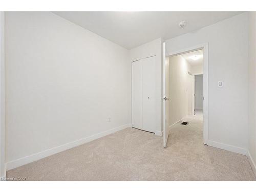 59 Woodman Drive, Hamilton, ON - Indoor Photo Showing Other Room