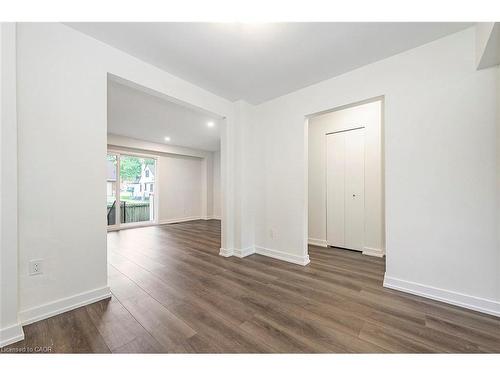 59 Woodman Drive, Hamilton, ON - Indoor Photo Showing Other Room