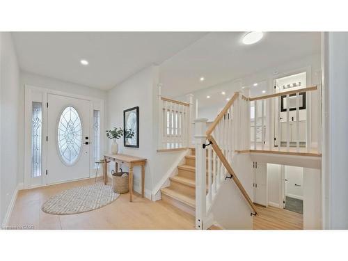 11 Marcella Crescent, Hamilton, ON - Indoor Photo Showing Other Room