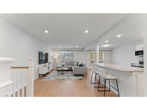 11 Marcella Crescent, Hamilton, ON - Indoor