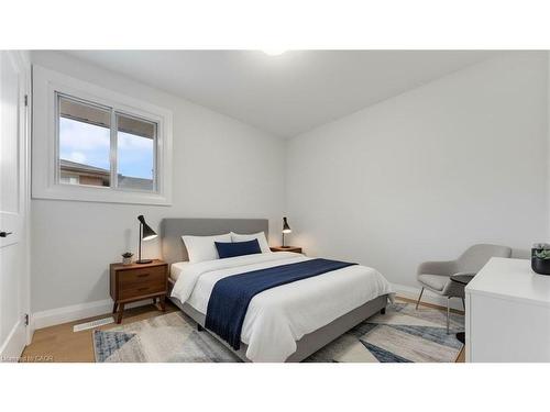 11 Marcella Crescent, Hamilton, ON - Indoor Photo Showing Bedroom