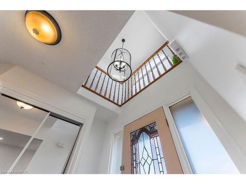 113 Greenshire Drive, Hamilton, ON - Indoor Photo Showing Other Room