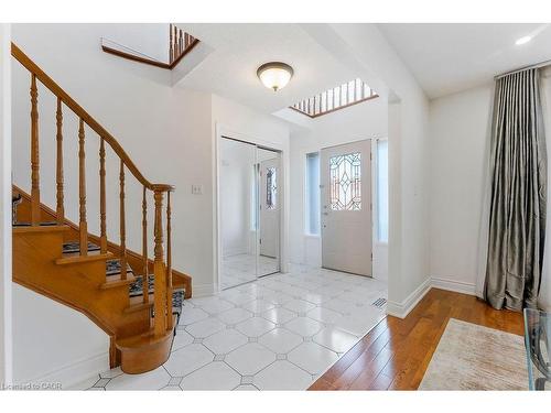 113 Greenshire Drive, Hamilton, ON - Indoor Photo Showing Other Room