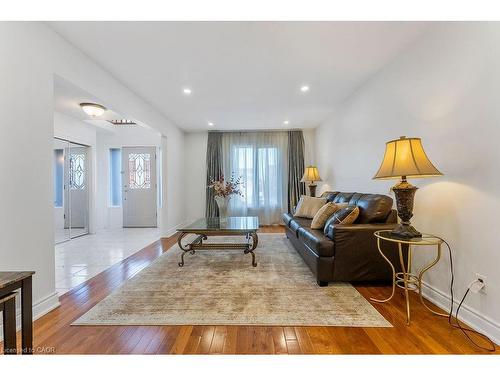 113 Greenshire Drive, Hamilton, ON - Indoor