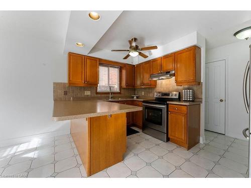 113 Greenshire Drive, Hamilton, ON - Indoor Photo Showing Kitchen