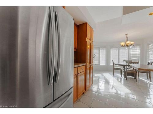 113 Greenshire Drive, Hamilton, ON - Indoor