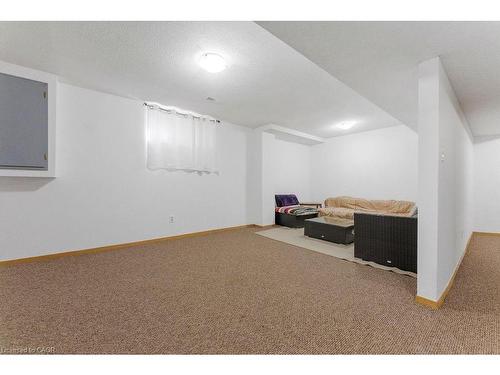 113 Greenshire Drive, Hamilton, ON - Indoor Photo Showing Other Room