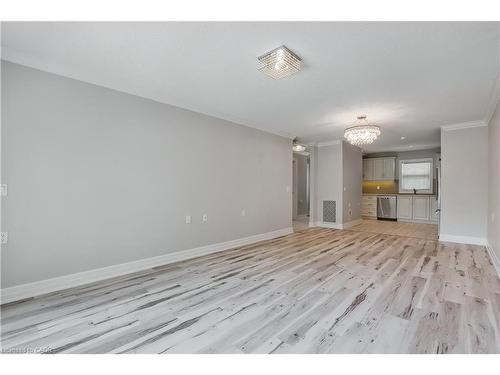 47 Szollosy Circle, Hamilton, ON - Indoor Photo Showing Other Room