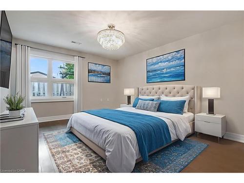 47 Szollosy Circle, Hamilton, ON - Indoor Photo Showing Bedroom