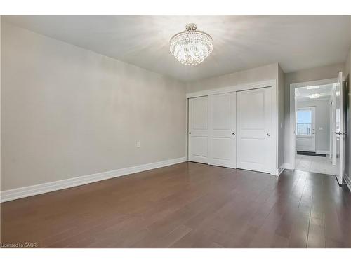 47 Szollosy Circle, Hamilton, ON - Indoor Photo Showing Other Room