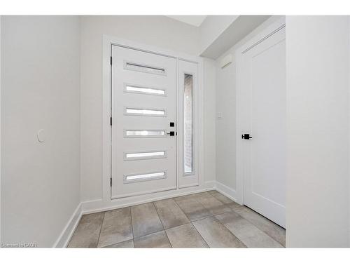 11-33 Jarvis Street, Brantford, ON - Indoor Photo Showing Other Room