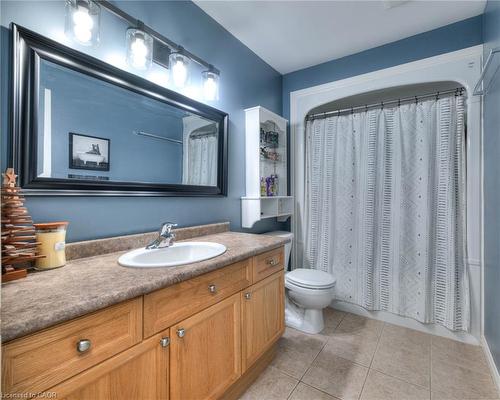 462 Mowat Street E, Listowel, ON - Indoor Photo Showing Bathroom