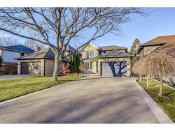 149 Charterhouse Crescent  Ancaster, ON L9G 4M6