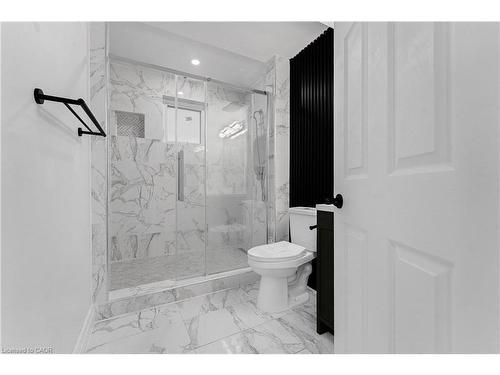511 Gauthier Drive, Tecumseh, ON - Indoor Photo Showing Bathroom