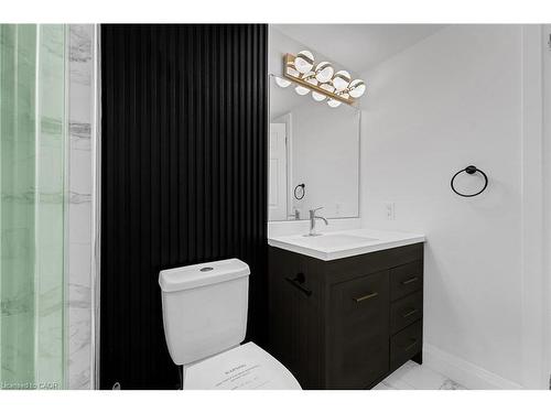 511 Gauthier Drive, Tecumseh, ON - Indoor Photo Showing Bathroom