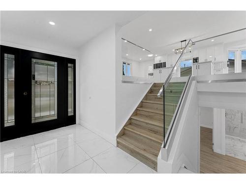 511 Gauthier Drive, Tecumseh, ON - Indoor Photo Showing Other Room