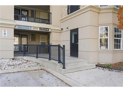 409-2035 Appleby Line, Burlington, ON - Outdoor