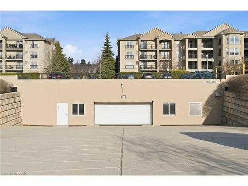 409-2035 Appleby Line, Burlington, ON - Outdoor With Facade