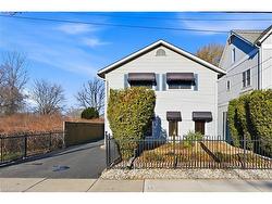 21 Arden Avenue  Hamilton, ON L8H 7C2