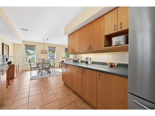 21 Arden Avenue, Hamilton, ON - Indoor Photo Showing Kitchen