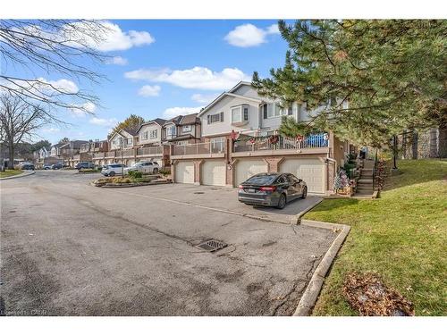 3-1513 Upper Middle Road, Burlington, ON - Outdoor