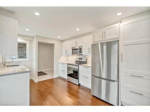 3-1513 Upper Middle Road, Burlington, ON - Indoor Photo Showing Kitchen With Upgraded Kitchen