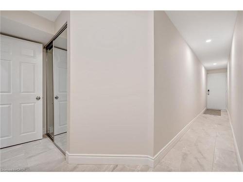 3-1513 Upper Middle Road, Burlington, ON - Indoor Photo Showing Other Room
