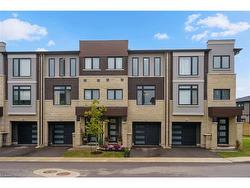 52 Cadwell Lane  Hamilton, ON L9C 0E8