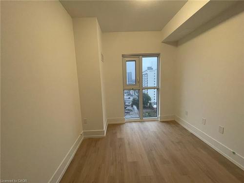 904-206 King Street W, Hamilton, ON - Indoor Photo Showing Other Room